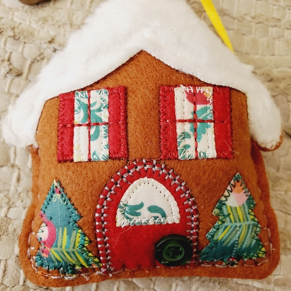 NWT Matilda Jane Felt House Christmas Tree Ornament - Picture 2 of 6